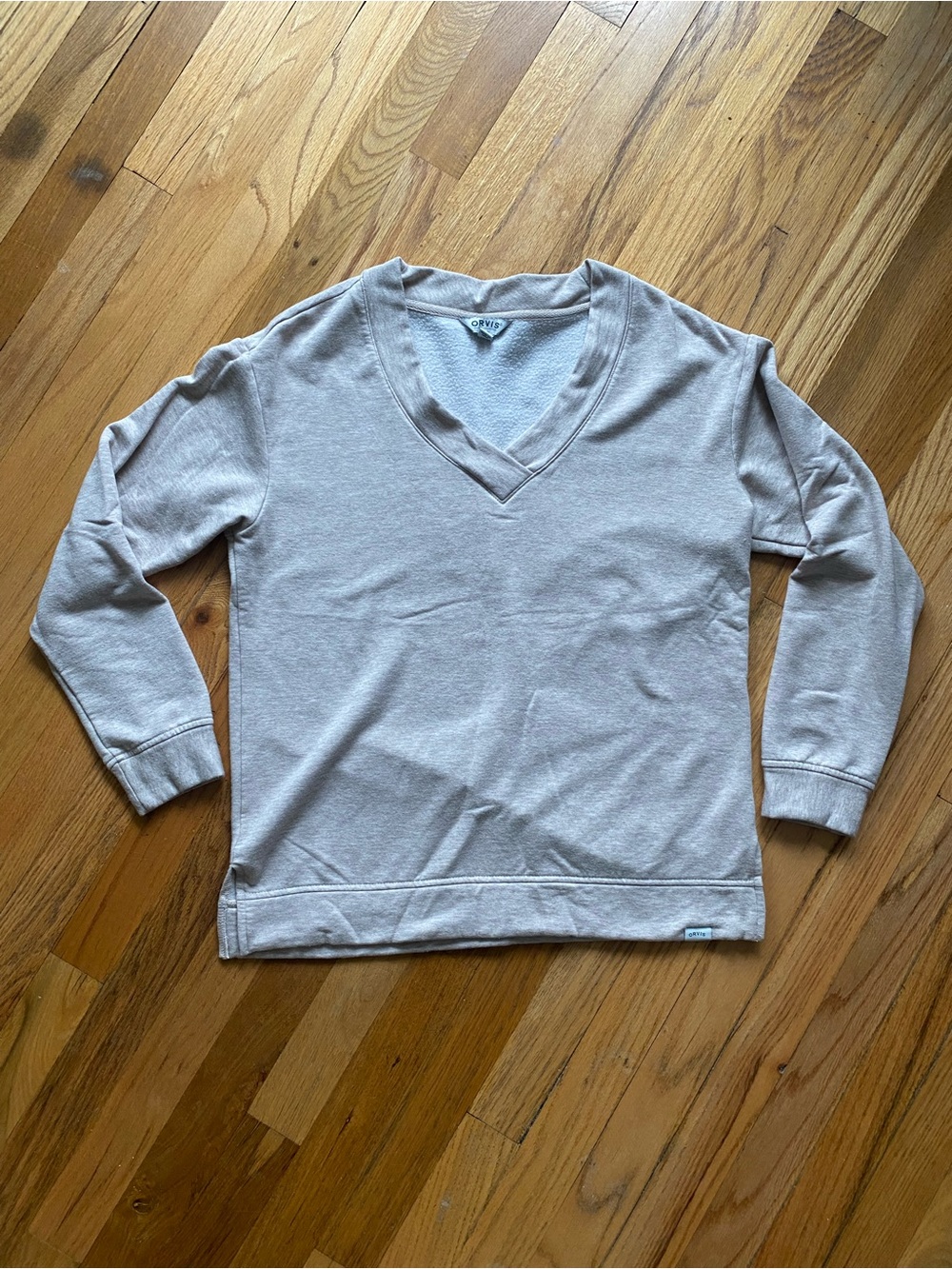 Orvis Women's Light Beige V-Neck Pullover Sweater
